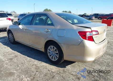 2012 Toyota Camry Le z USA, uszkodzony, nr VIN 4T1BF1FK8CU164367